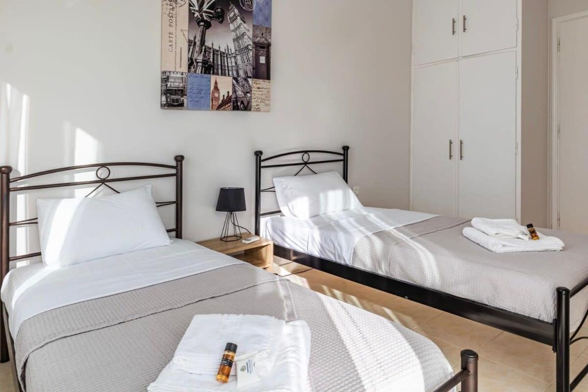 Comfy Central Square Gem With Balcony Διαμέρισμα Καλαμάτα Εξωτερικό φωτογραφία