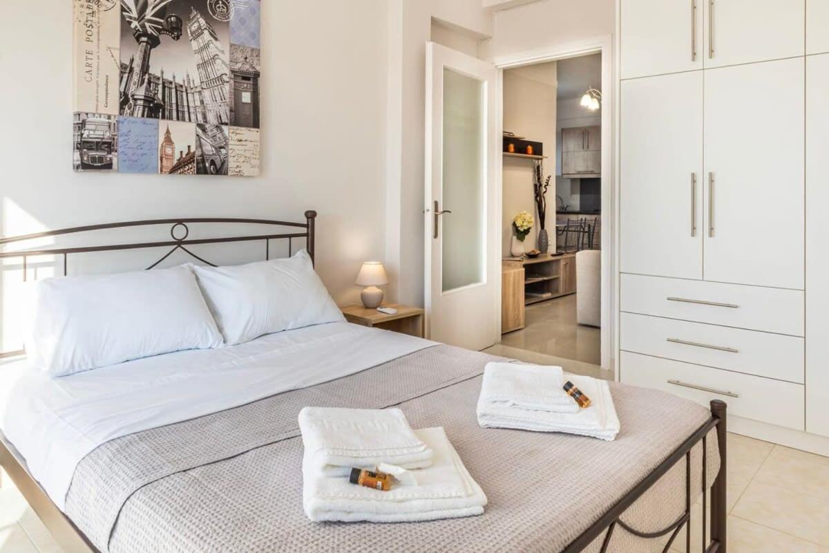 Comfy Central Square Gem With Balcony Διαμέρισμα Καλαμάτα Εξωτερικό φωτογραφία